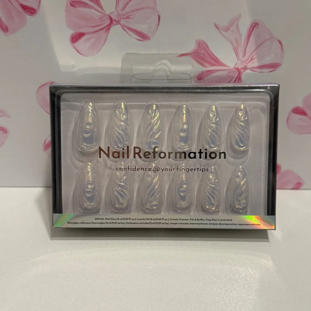 Nail Reformation 3D Iridescent White Almond Press On Nail Kit‎ 30 Nails Set